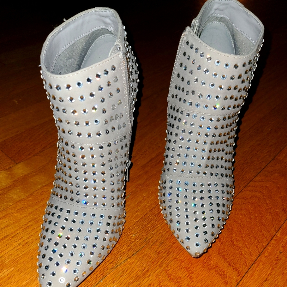 Steve Madden  Stiletto booties